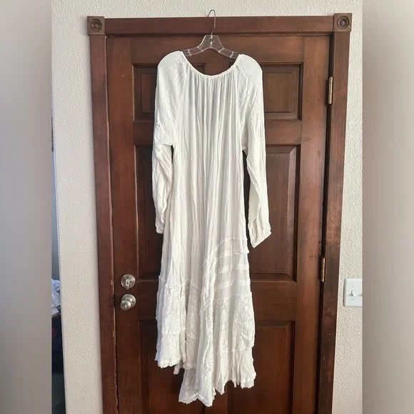 Free People White Maxi Dress with Long Sleeves - Picture 5 of 5